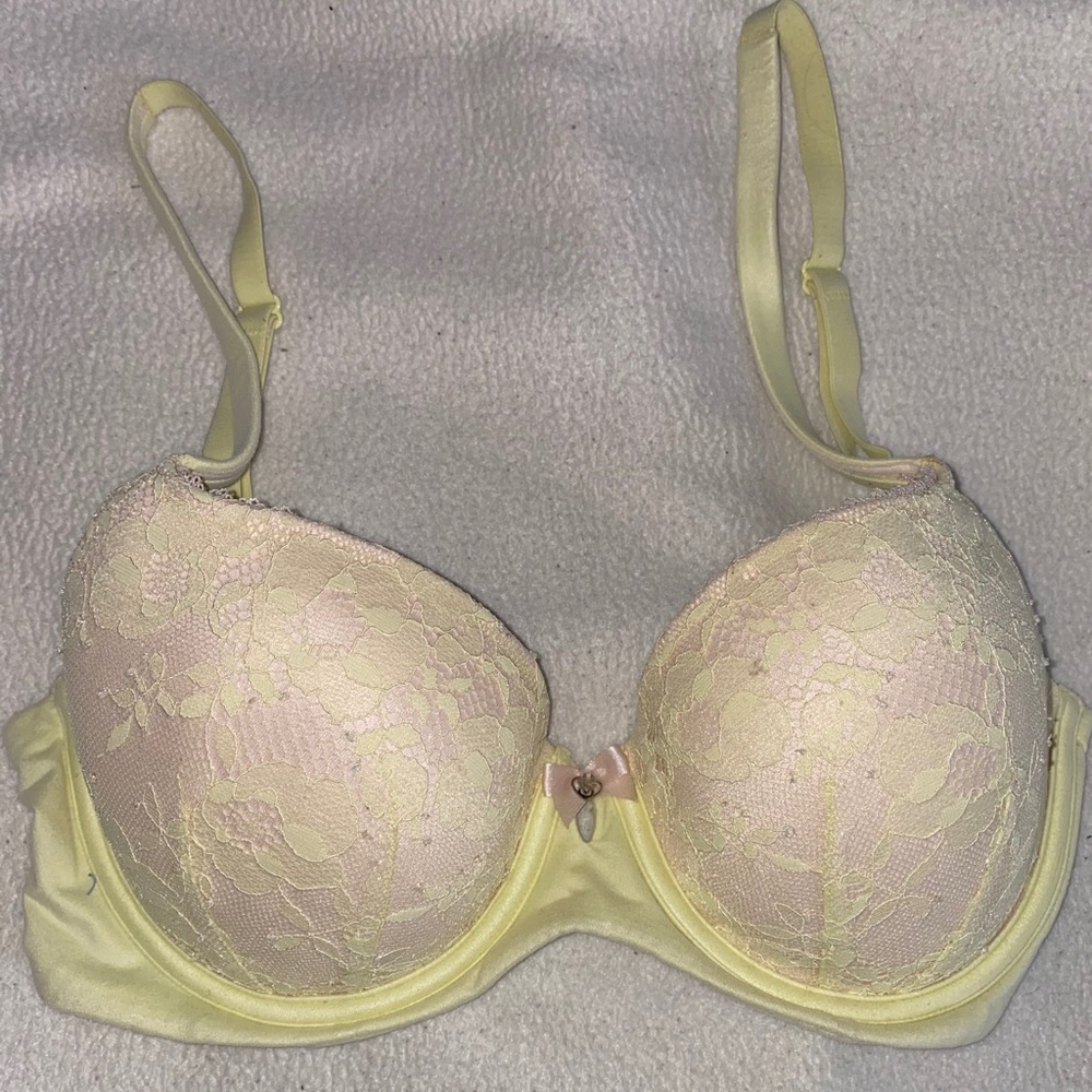 Victoria Secret Lace Bra